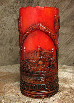 Svíčka Bratislava - pohled na Bratislavský hrad