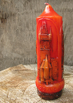 Svíčka Praha - pohled na Staroměstskou radnici